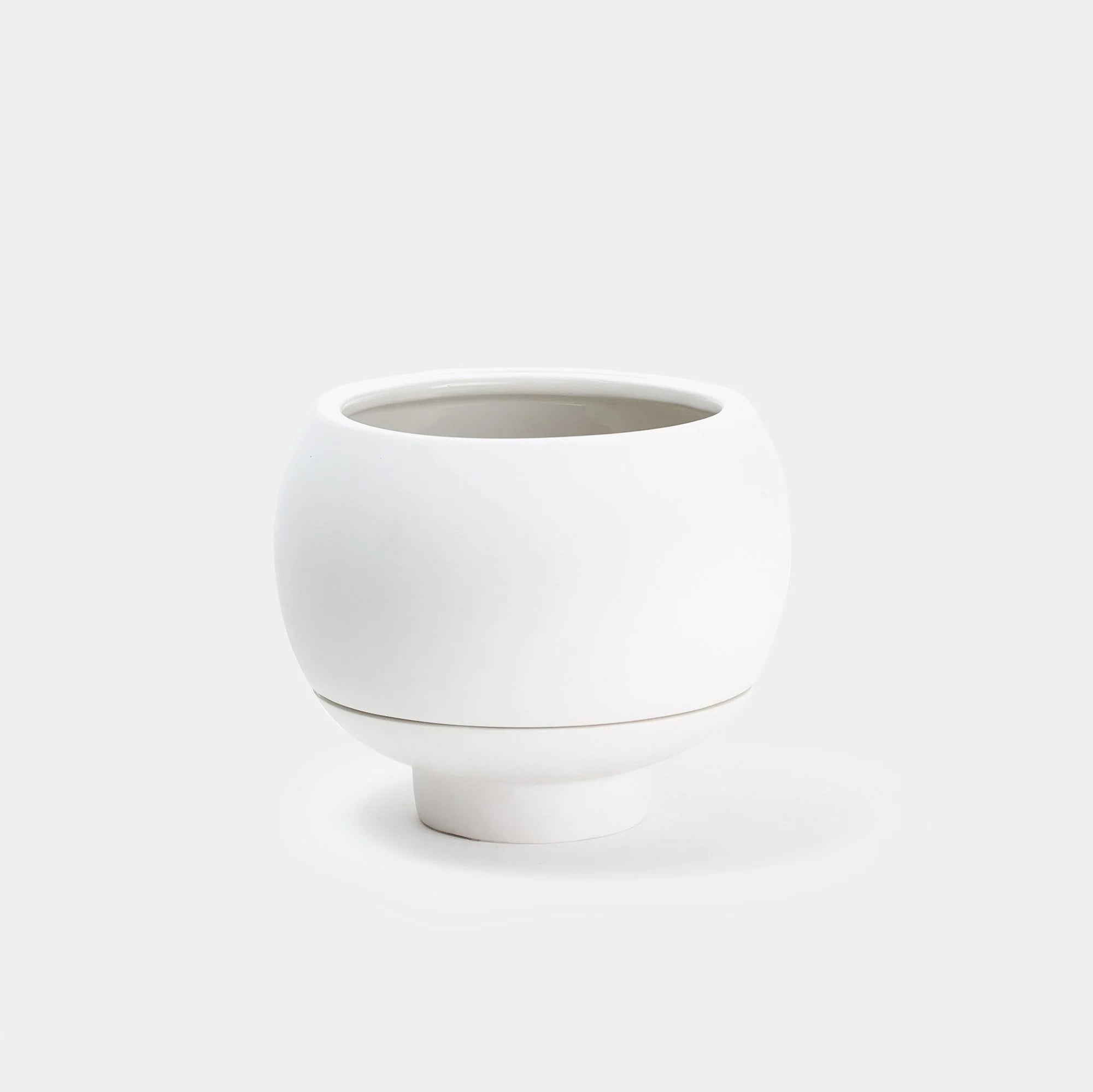 Sutton 15 Ceramic Self-Watering Pot